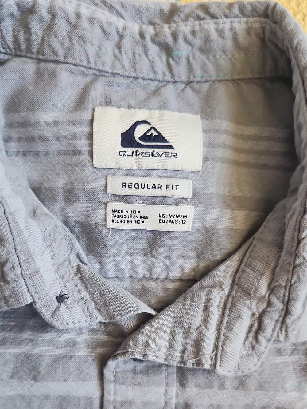 Quiksilver Boys Light Gray Striped Short-Sleeve Button-Down Shirt - Picture 2 of 2